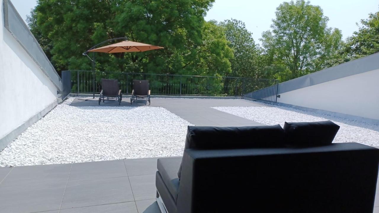 Ferienwohnung Mit Kamin Und Traumhafter Dachterrasse Mit Weitblick In Die Natur Neu Gaarz 외부 사진