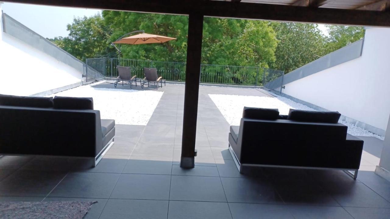 Ferienwohnung Mit Kamin Und Traumhafter Dachterrasse Mit Weitblick In Die Natur Neu Gaarz 외부 사진